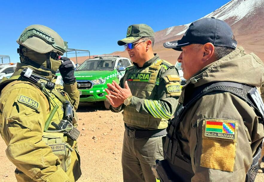 Operativo binacional Bolivia – Chile logra recuperar cinco vehículos en zonas fronterizas